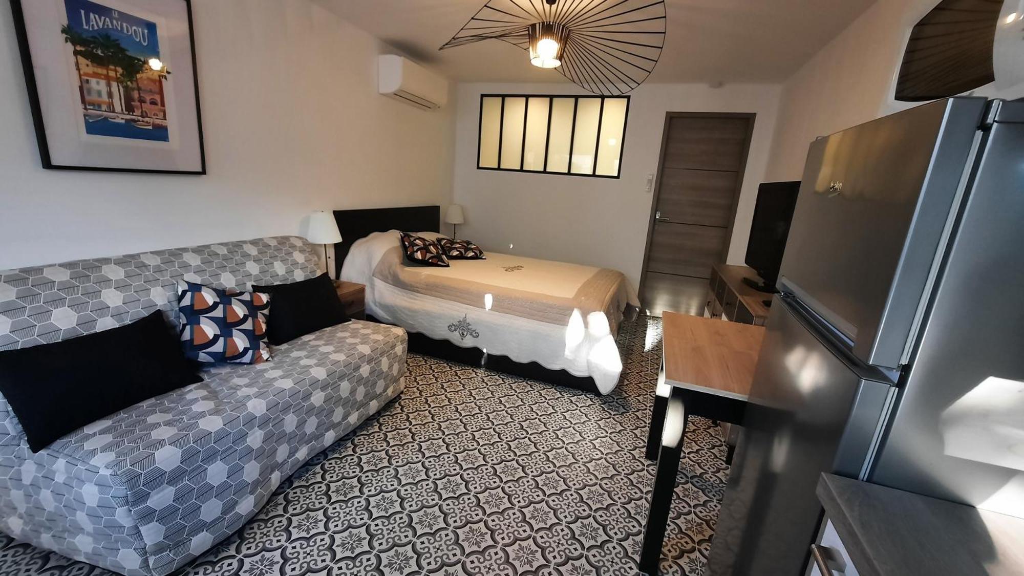Studio Climatise Lantanas 4 Personnes Ле-Лаванду Экстерьер фото